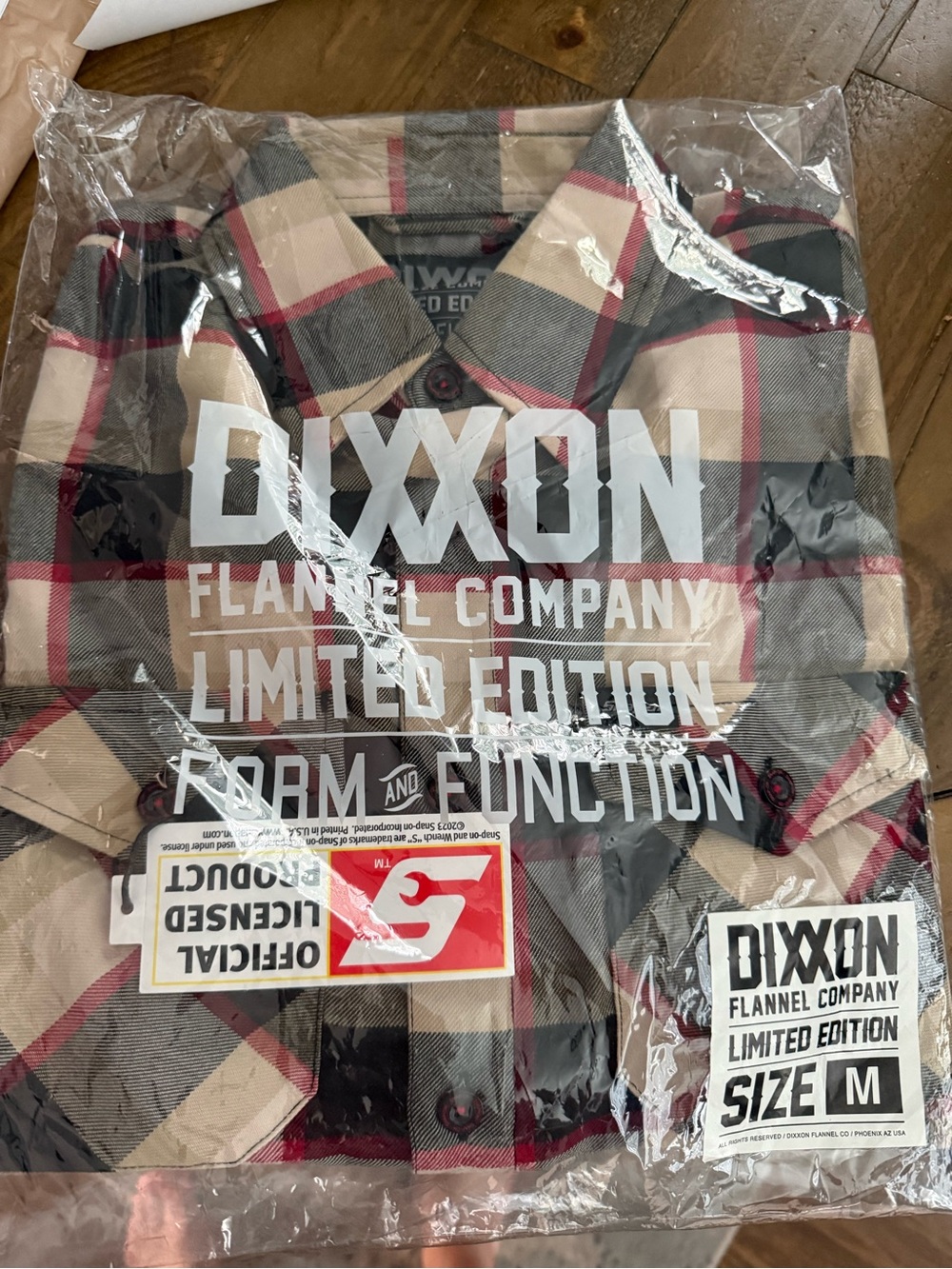 Dixxon Snap On Mens Flannel NIB!